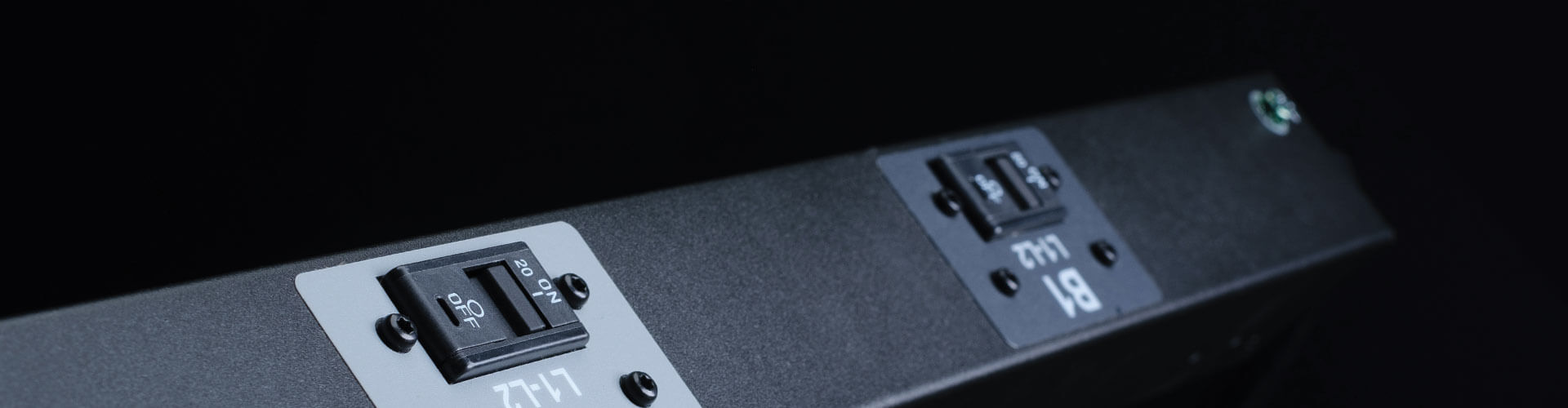 Intelligent (Smart) PDUs vs. Basic PDUs: A Look at the Differences and How To Choose