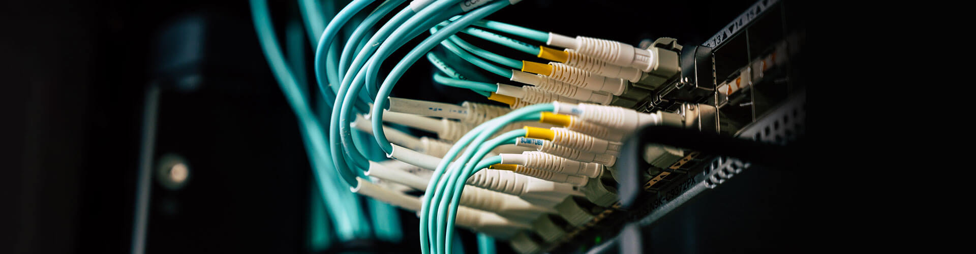 Server Rack Cable Management in Today's High-Density Data Centers